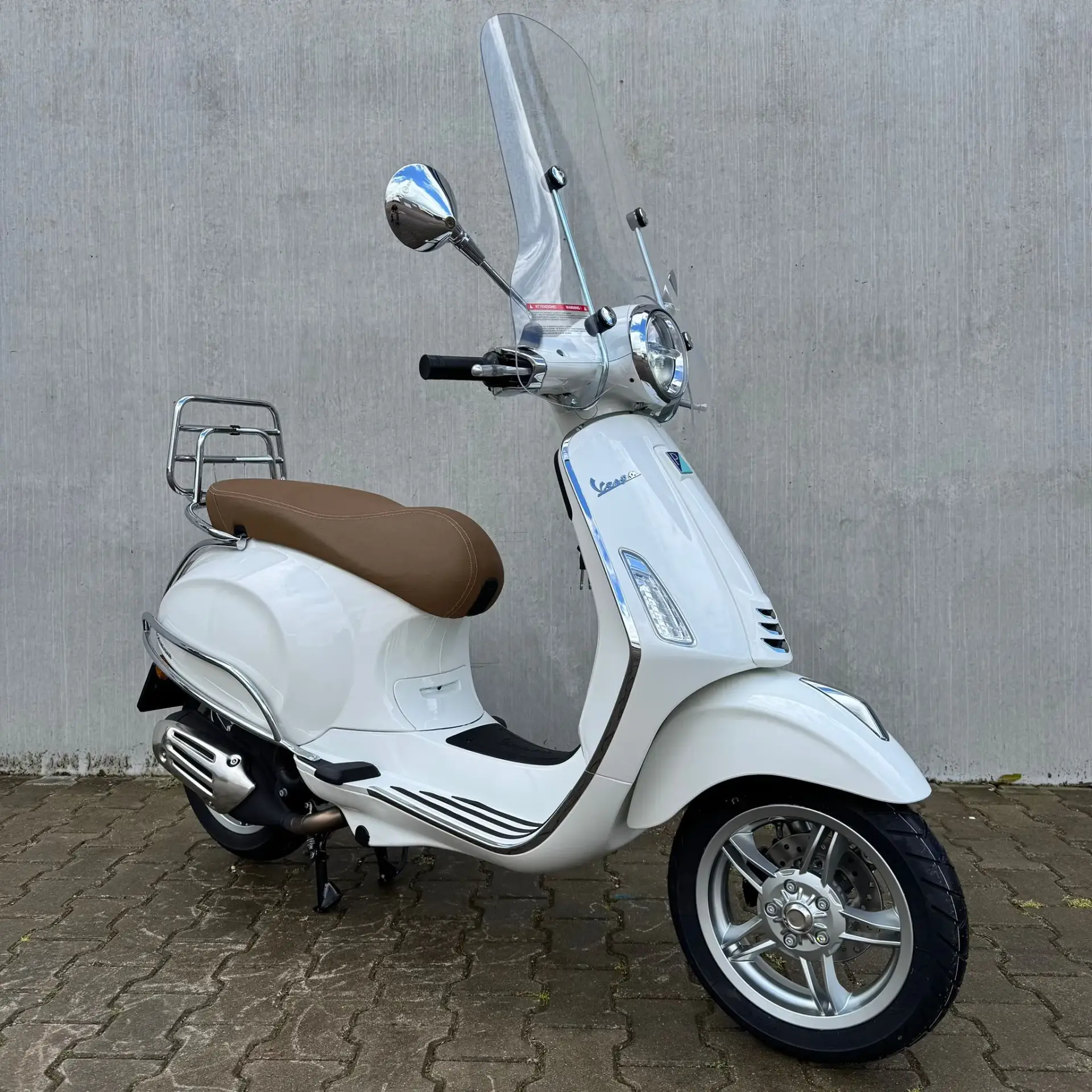 Vespa Primavera Facelift 2026: Bianco Innocente