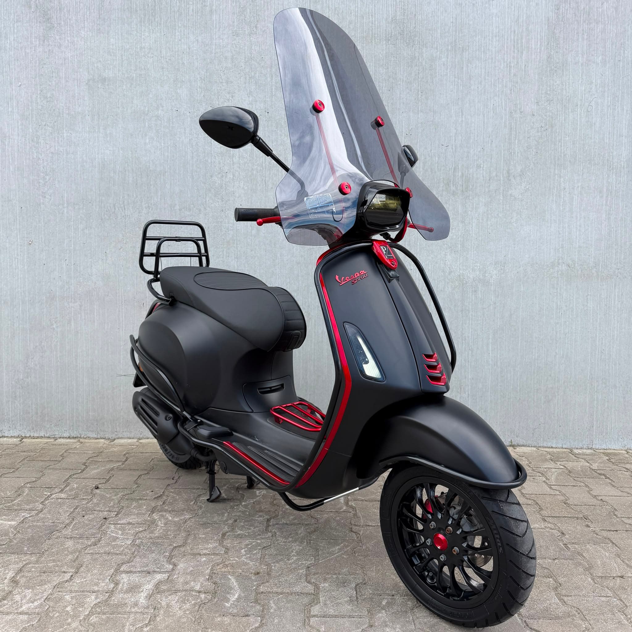 RESERVED Vespa Sprint Notte X Candy Red