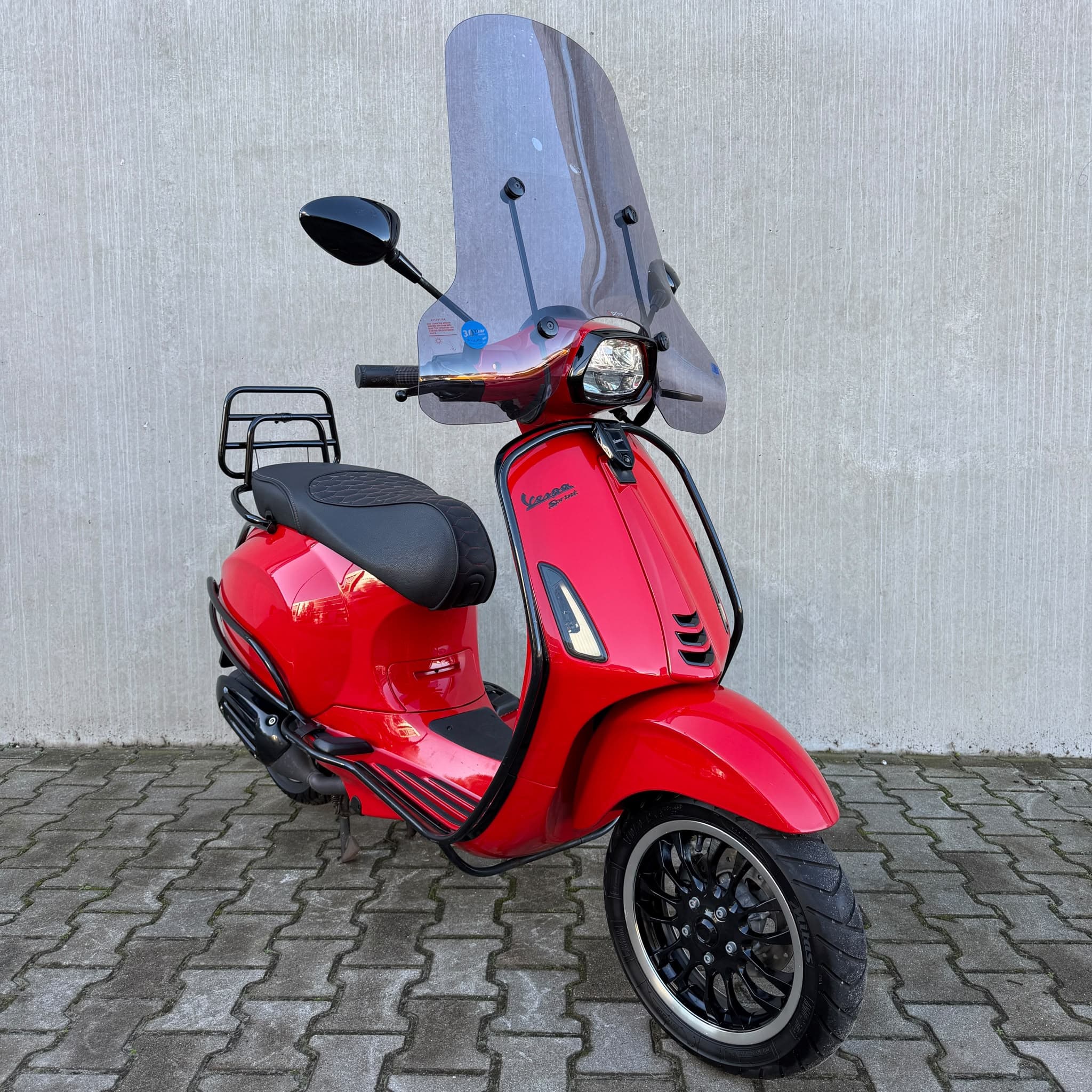 Vespa Sprint Glans Rood FJN-48-J