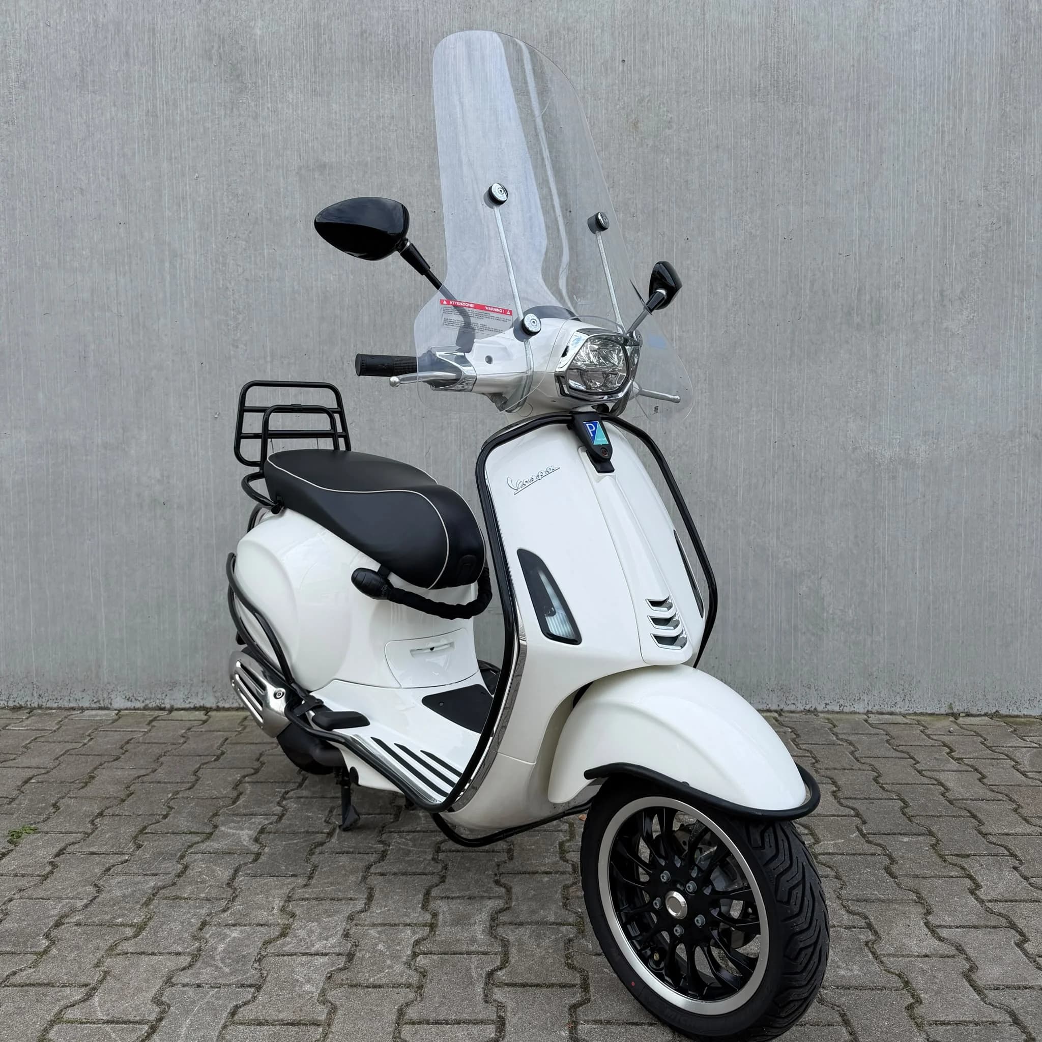 Vespa Sprint Glans Wit FJS-22-B