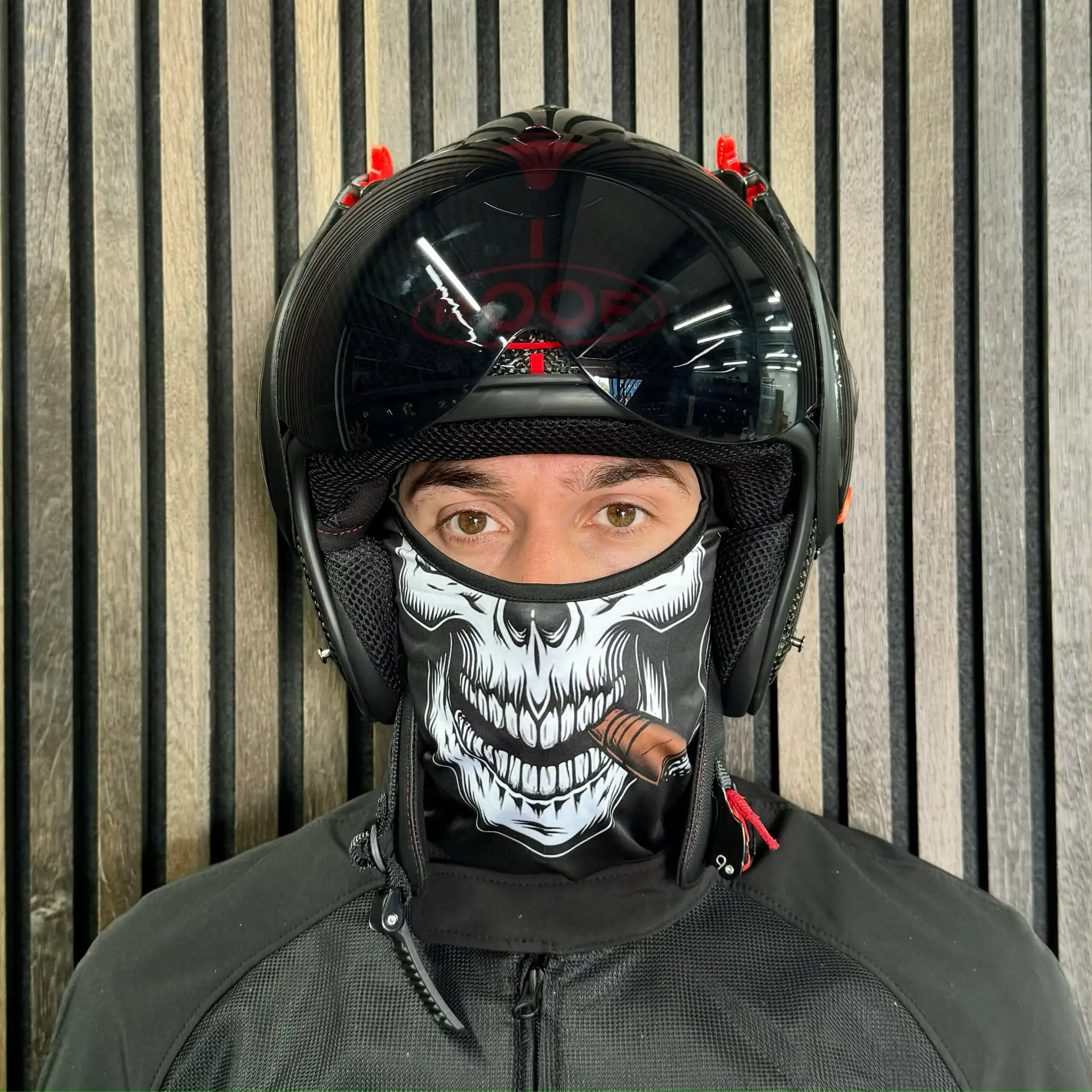Helm muts zwart skelet sigaar balaclava