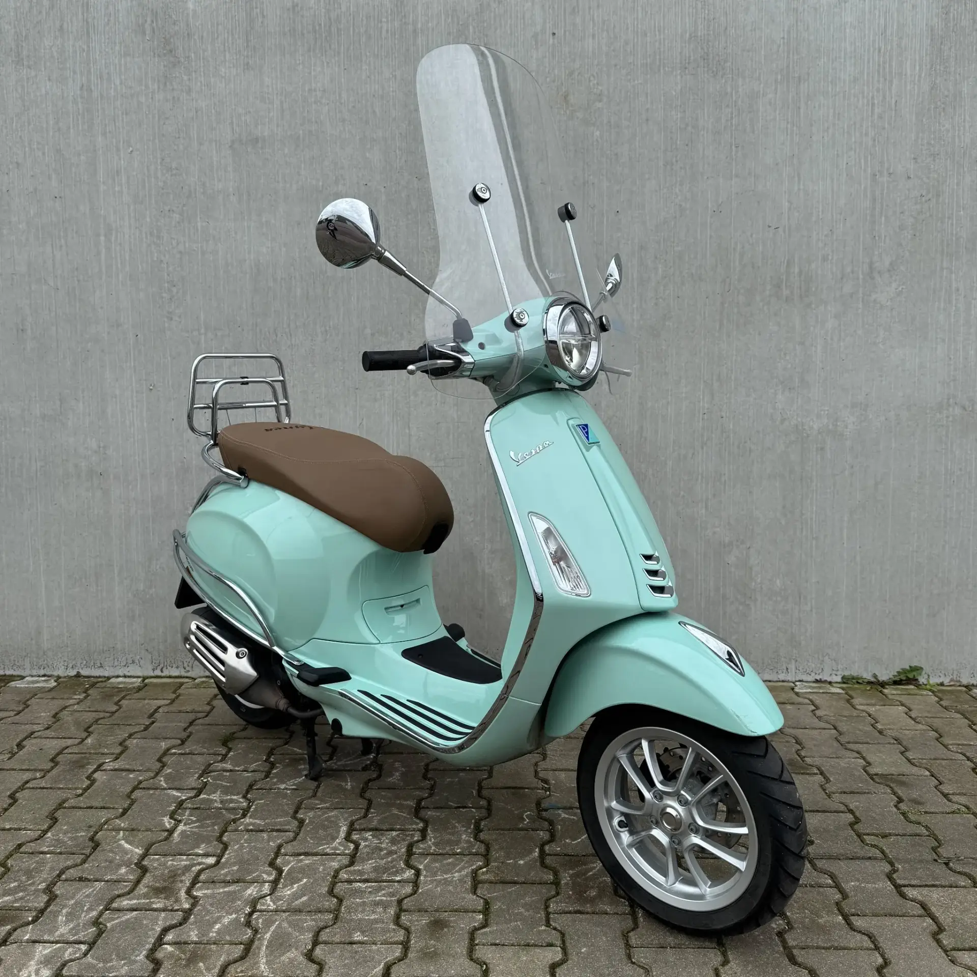 Vespa Primavera Mint Groen DTK-71-T