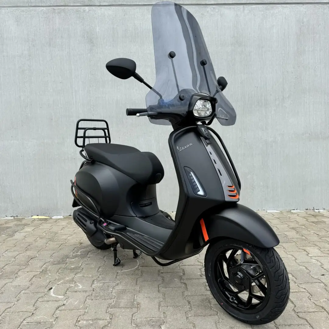 Vespa Sprint Facelift 2025 - Matt Black