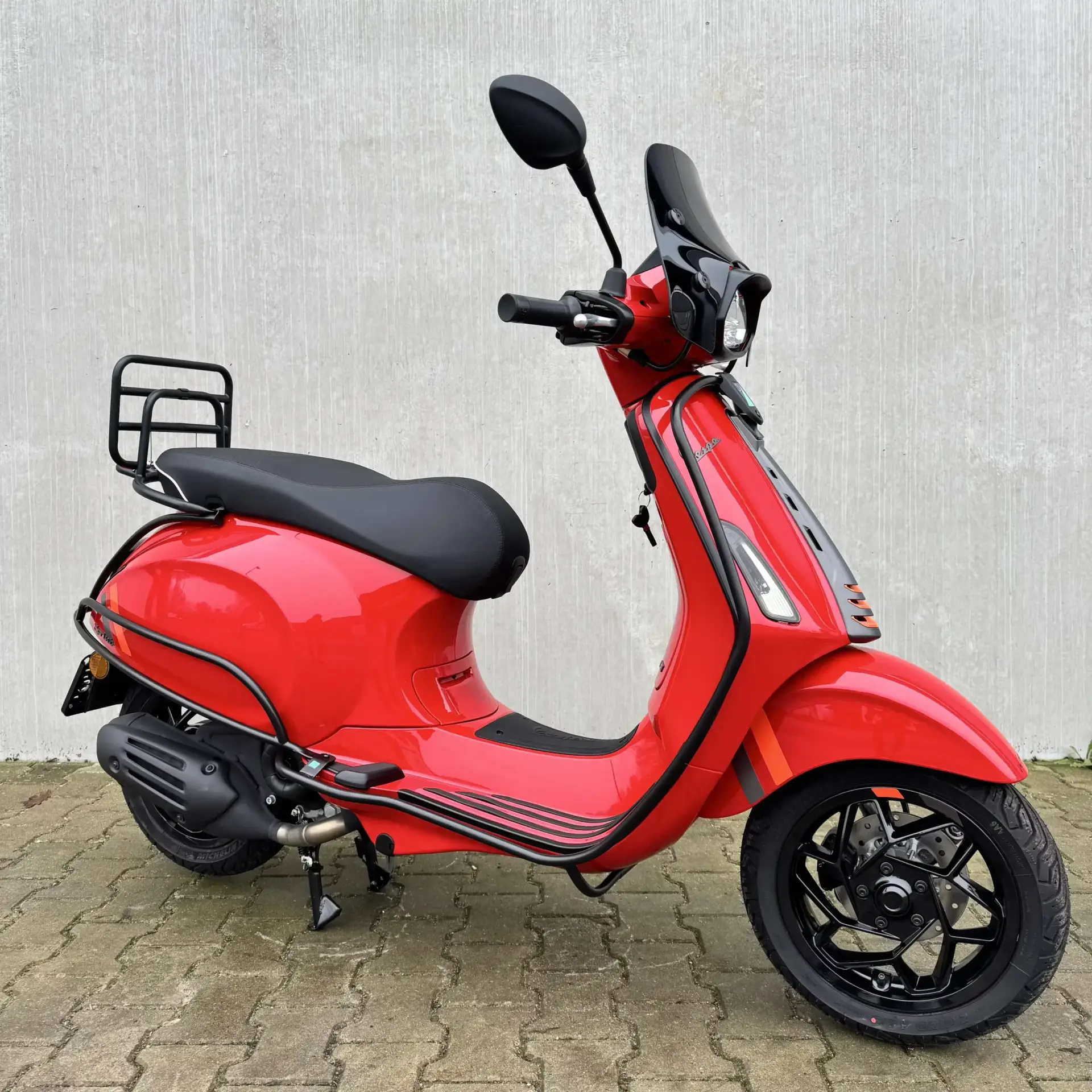 Vespa Sprint Rosso Coraggioso Facelift 2026 Pakket 2