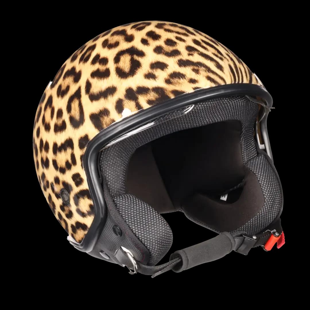 Leopard Helmpie