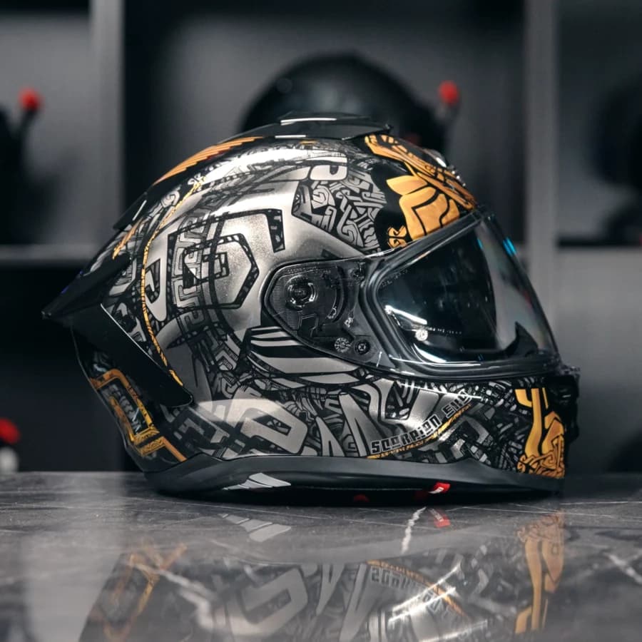 Scorpion EXO-1500 Apus in goud en grijs