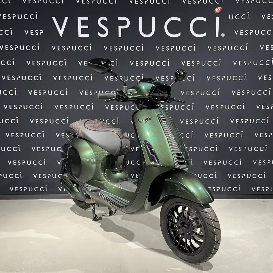 Vespa Sprint - Candy python green