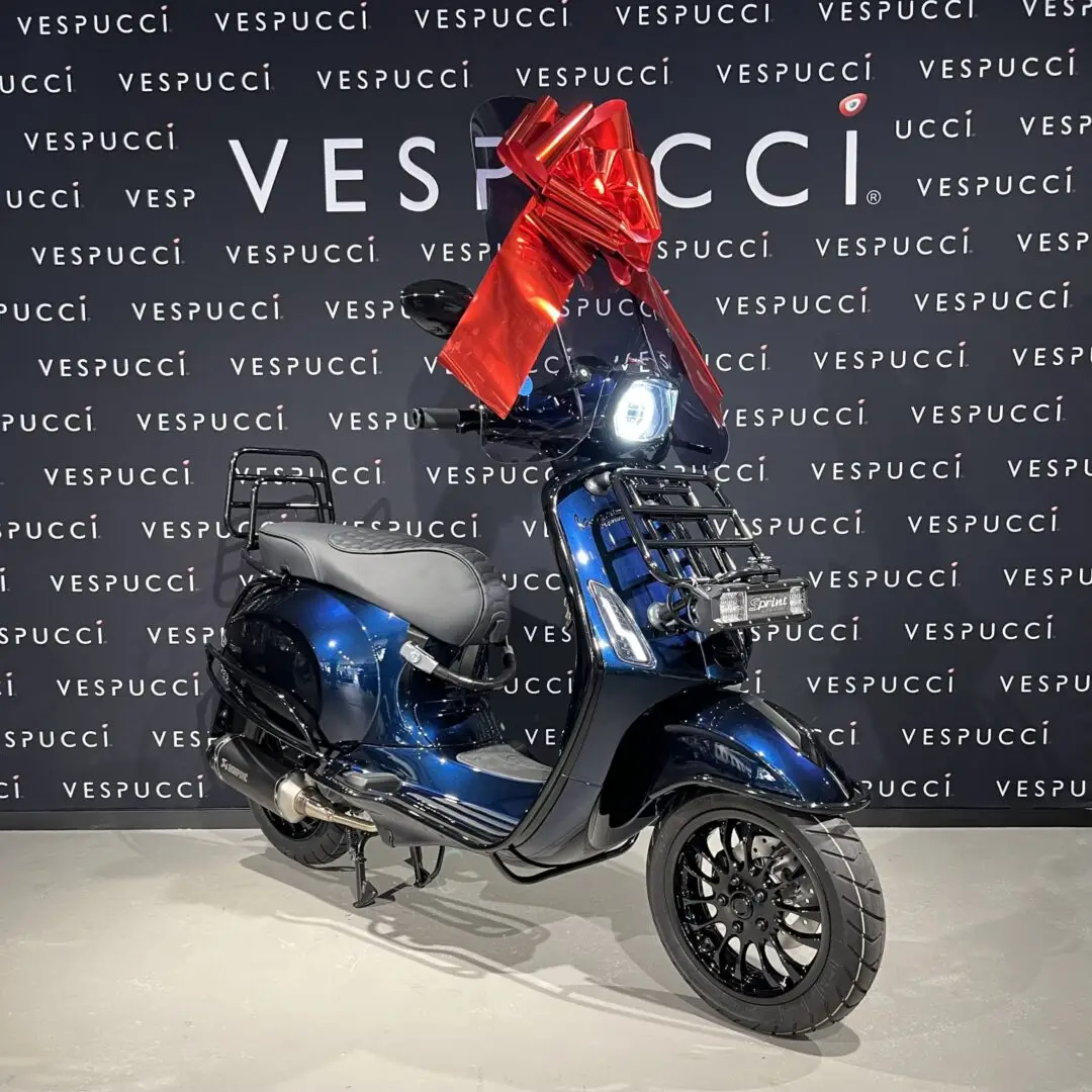 Vespa Sprint - San Marino Blue