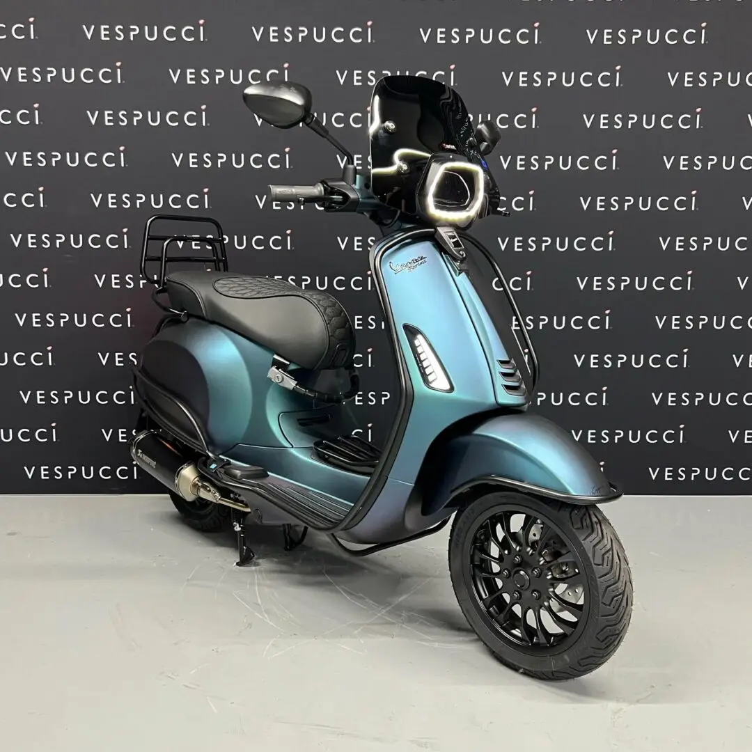 Vespa Sprint - Cycle blue