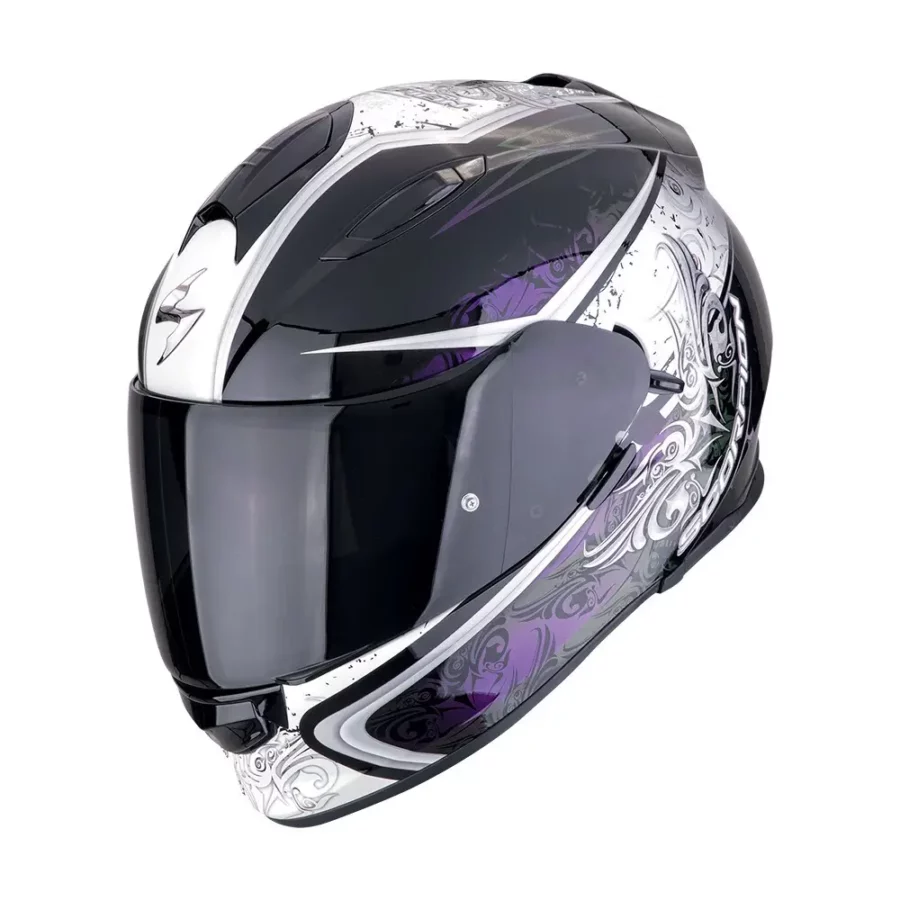 Een motorhelm met een chameleon-effect in zwart, de Scorpion Exo-491 Run, die stijl en bescherming biedt met een dynamische kleurverandering.