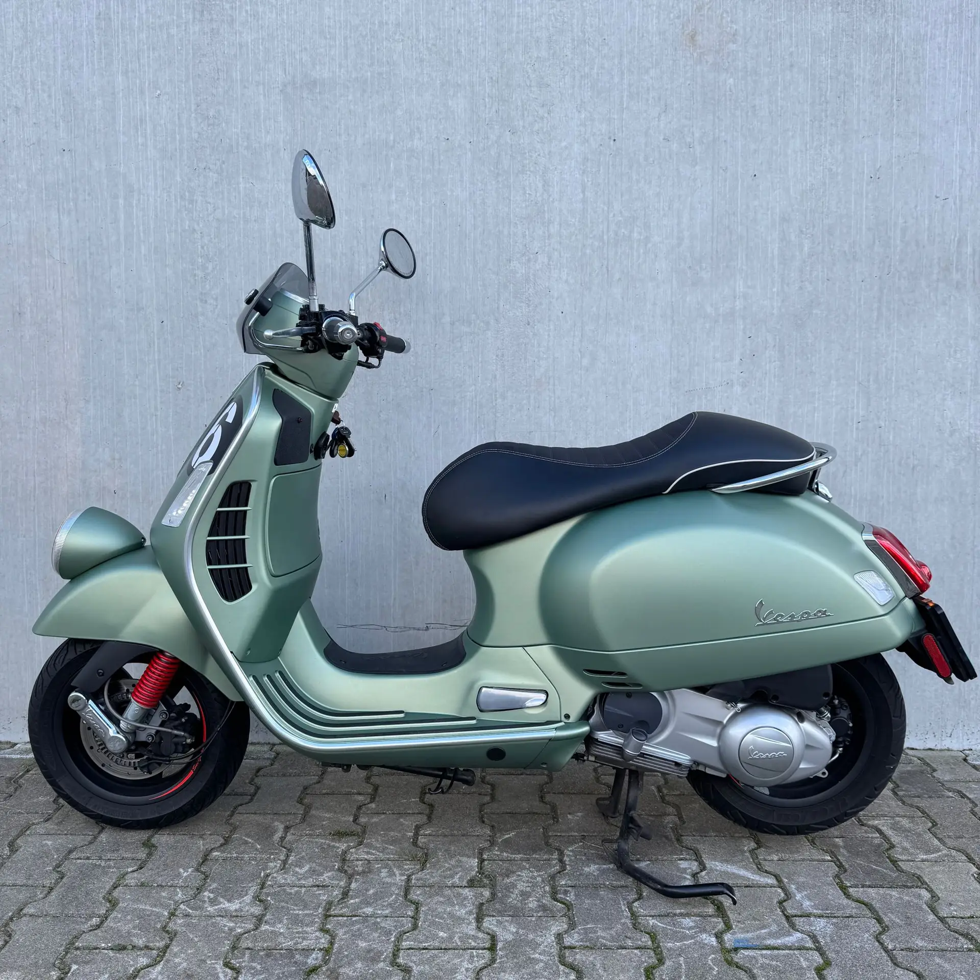 SOLD Vespa GTV300 82-MJ-GG Margin - Vespucci