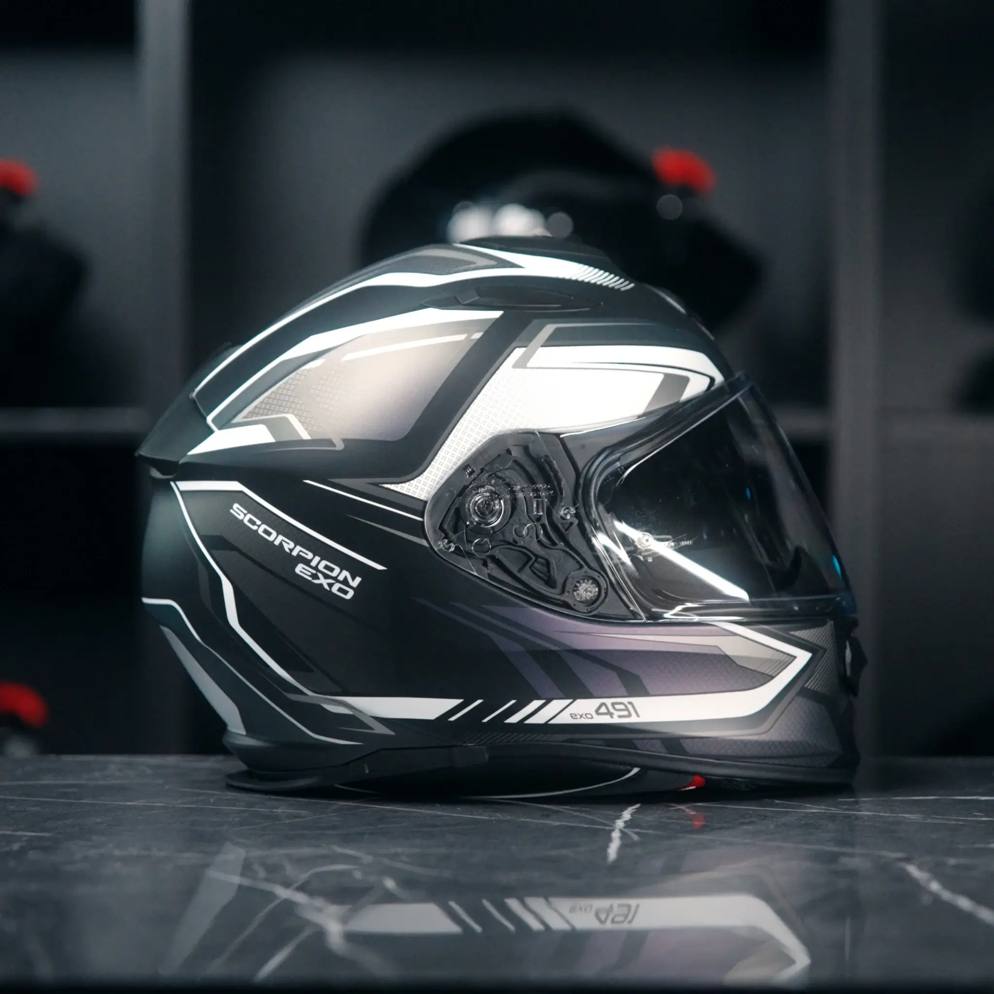 Scorpion Exo-491 Zumo Matt Black Chameleon - Vespucci