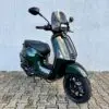 Vespa Sprint Cobra Green Glossy 2025 Nieuw Model!